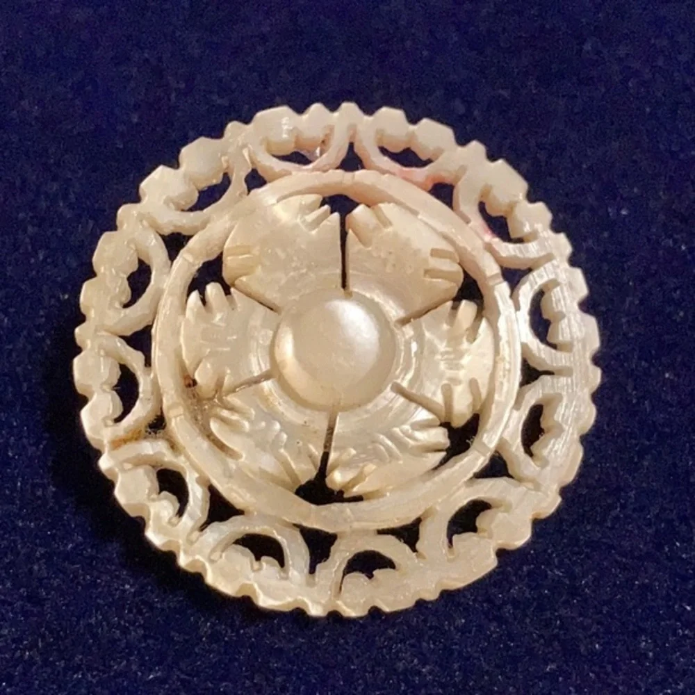 Vintage mother of pearl floral pin